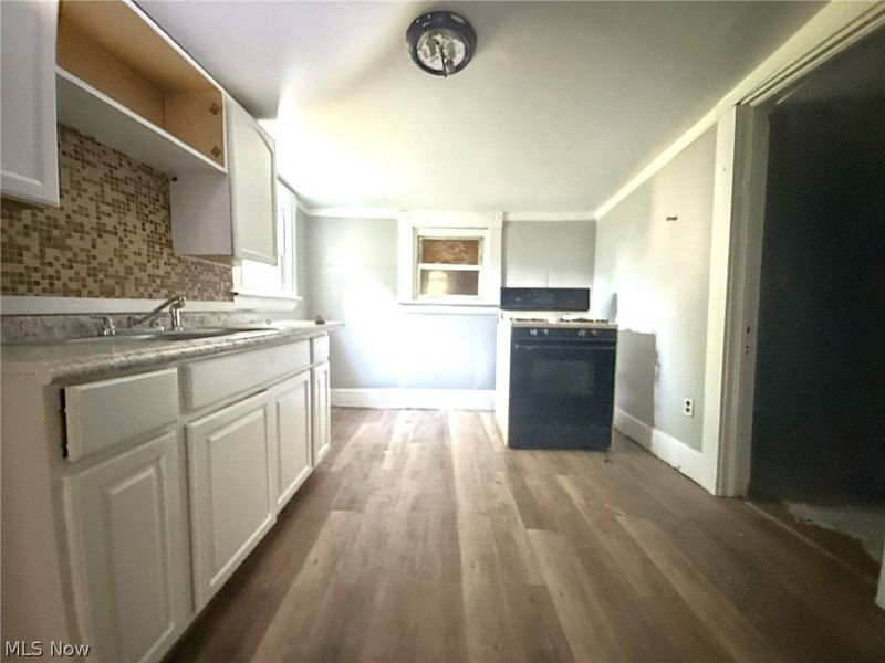 3310 W 54th Street, Cleveland, OH 44102 Photo 2