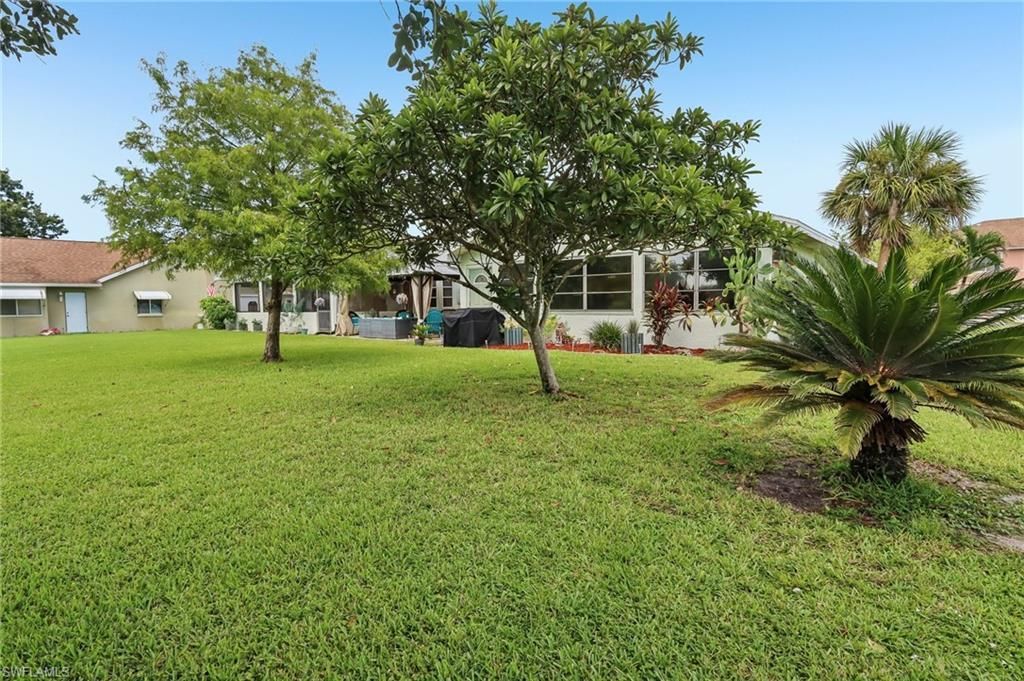 19906 Lake Vista Cir, Lehigh Acres, FL 33936 Photo