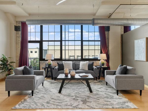 1901 E Hennepin Avenue, Unit 105, Minneapolis, MN 55413