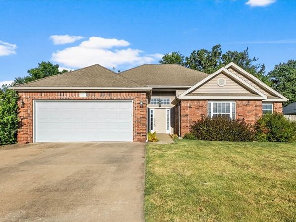 791 Walker Street, Centerton, AR 72719