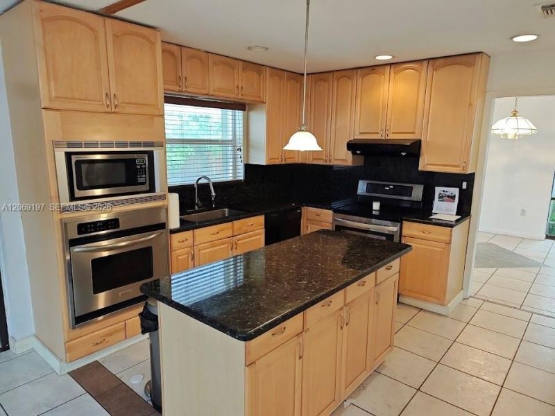 1220 SW 104th Ave, Miami, FL 33174 Photo