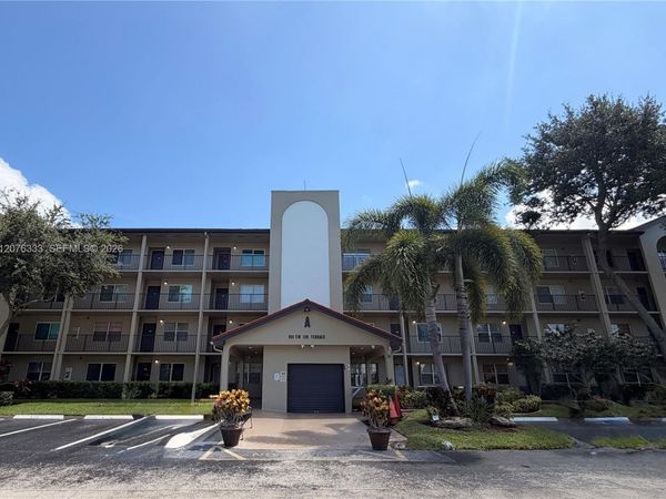 901 SW 128th Ter, Unit 212A, Pembroke Pines, FL 33027