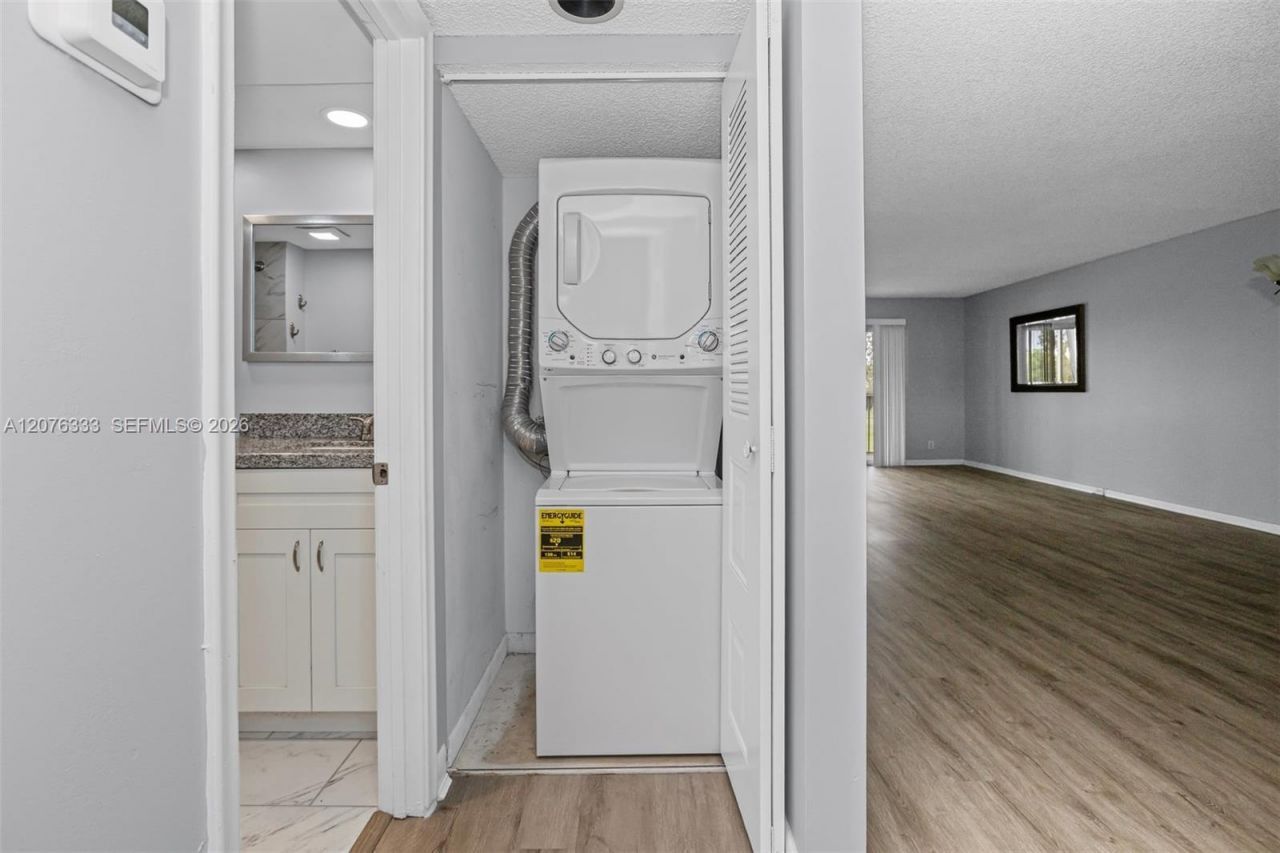 901 SW 128th Ter, Unit 212A, Pembroke Pines, FL 33027 Photo