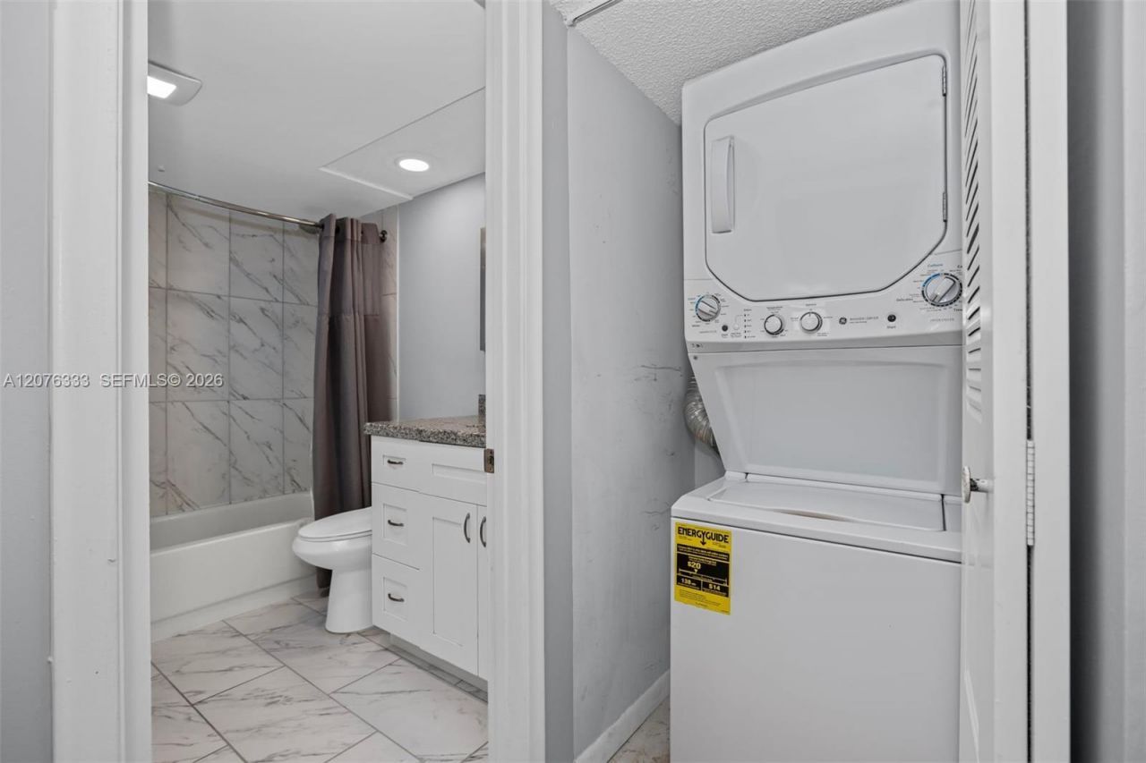 901 SW 128th Ter, Unit 212A, Pembroke Pines, FL 33027 Photo