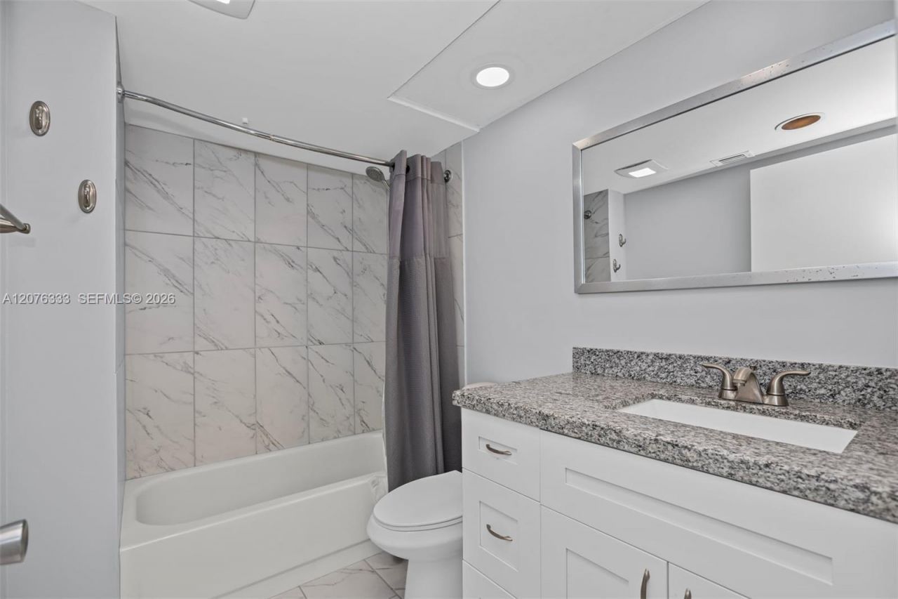 901 SW 128th Ter, Unit 212A, Pembroke Pines, FL 33027 Photo