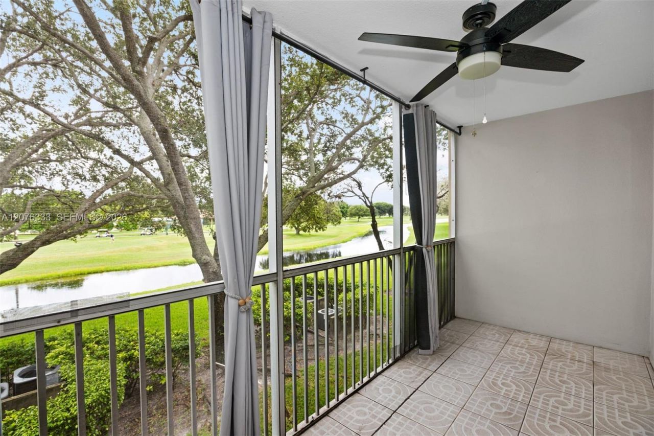 901 SW 128th Ter, Unit 212A, Pembroke Pines, FL 33027 Photo