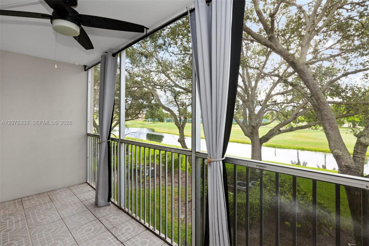 901 SW 128th Ter, Unit 212A, Pembroke Pines, FL 33027 Photo