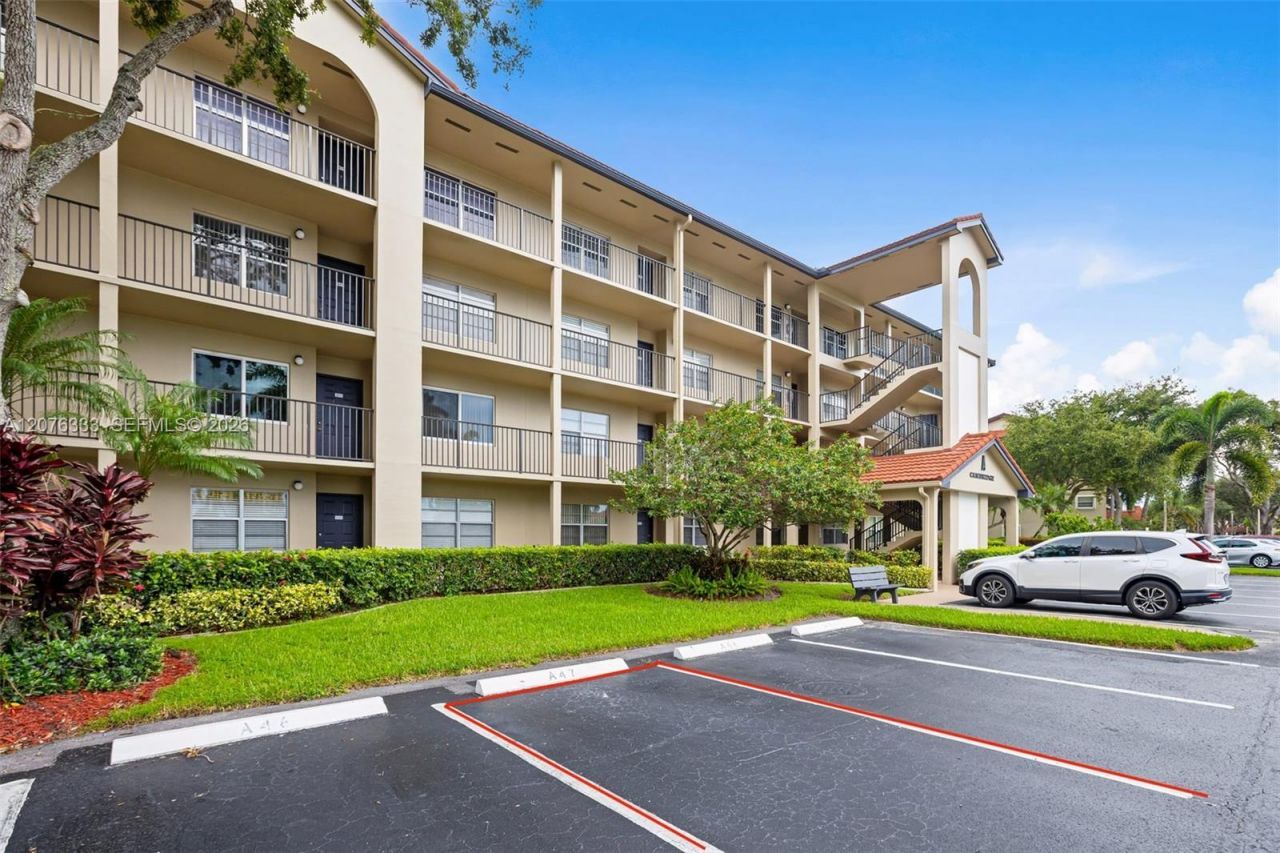 901 SW 128th Ter, Unit 212A, Pembroke Pines, FL 33027 Photo