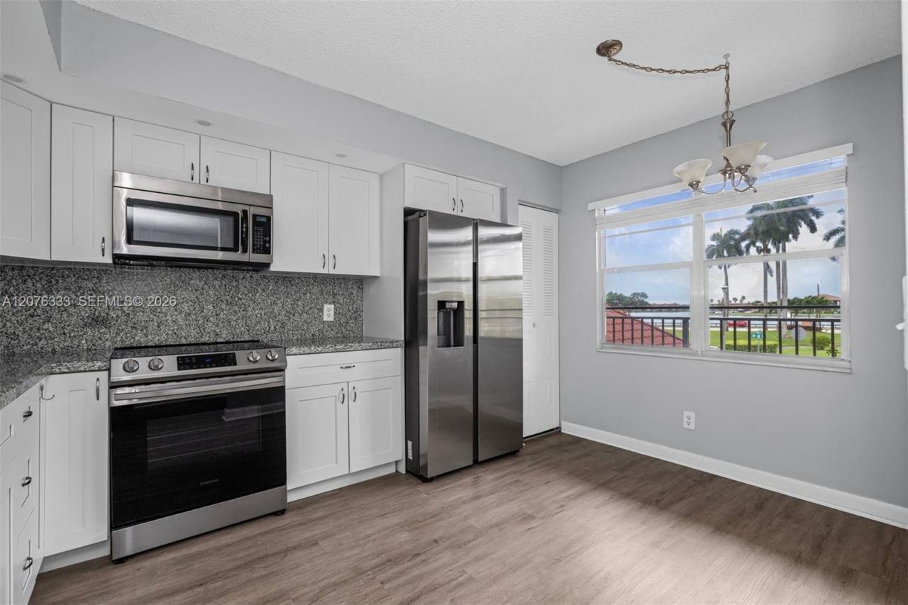 901 SW 128th Ter, Unit 212A, Pembroke Pines, FL 33027 Photo