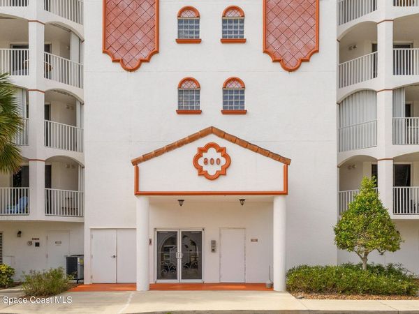 800 Del Rio Way , Unit 402, Merritt Island, FL 32953