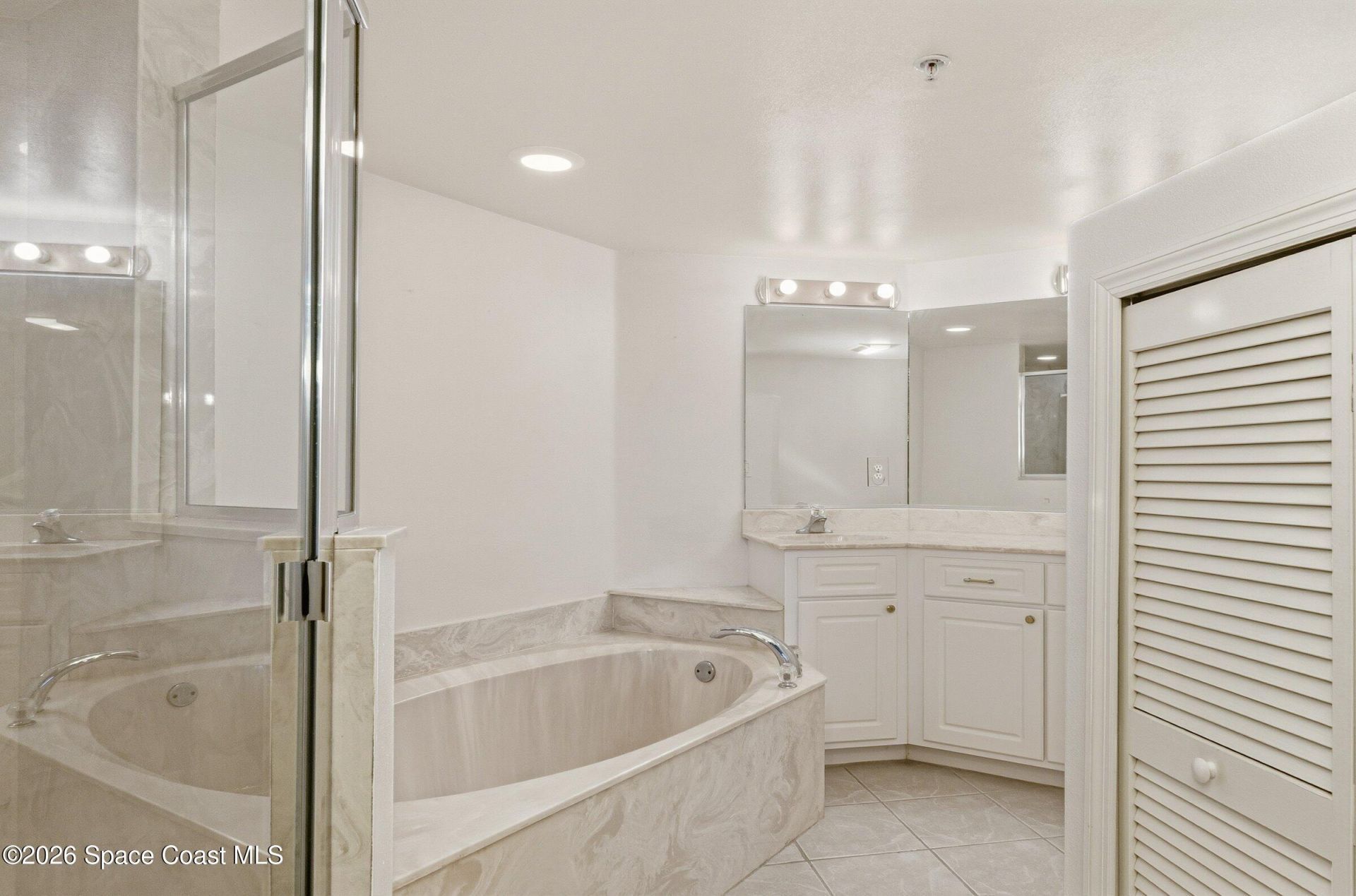 800 Del Rio Way , Unit 402, Merritt Island, FL 32953 Photo