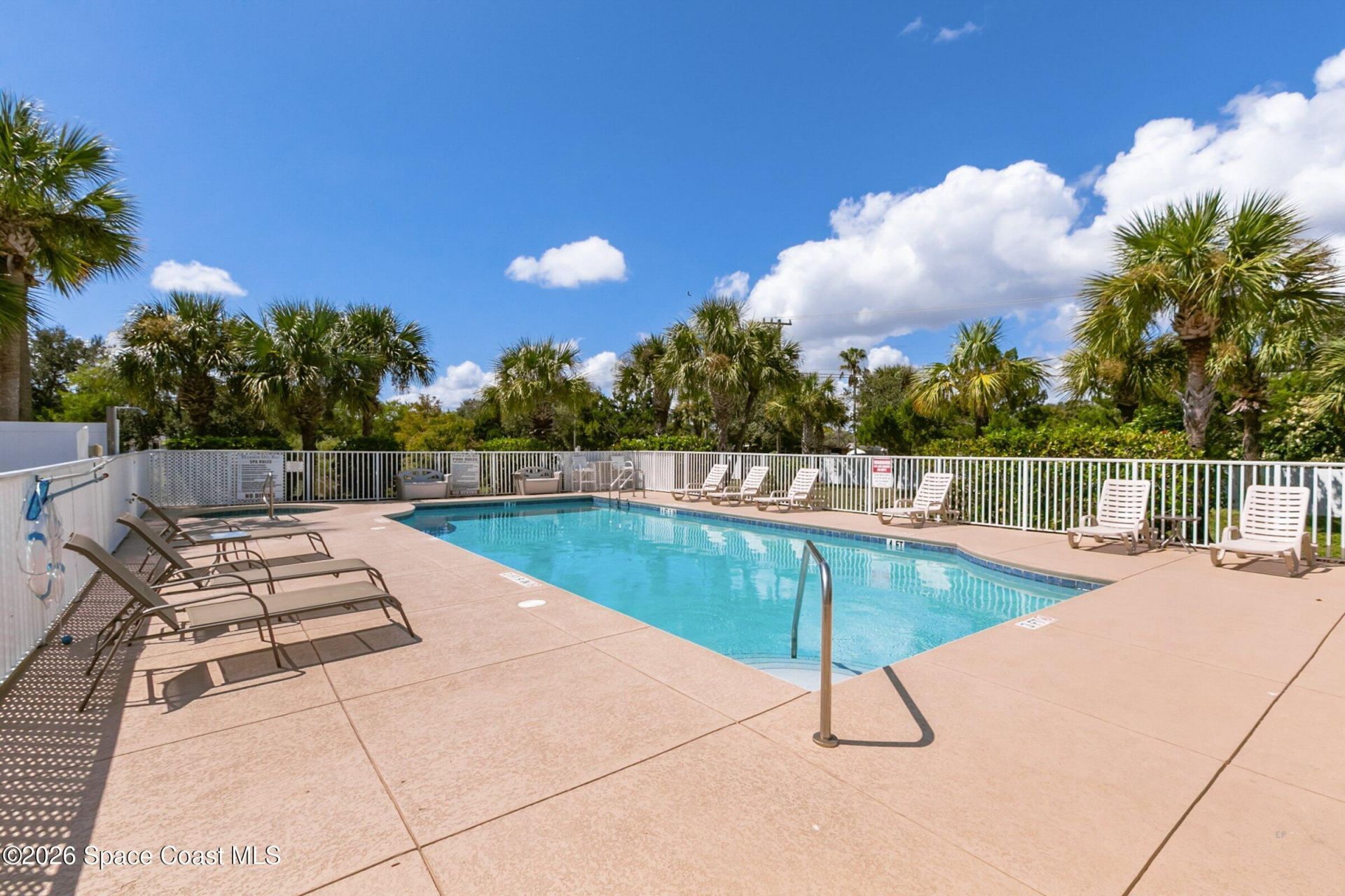 800 Del Rio Way , Unit 402, Merritt Island, FL 32953 Photo