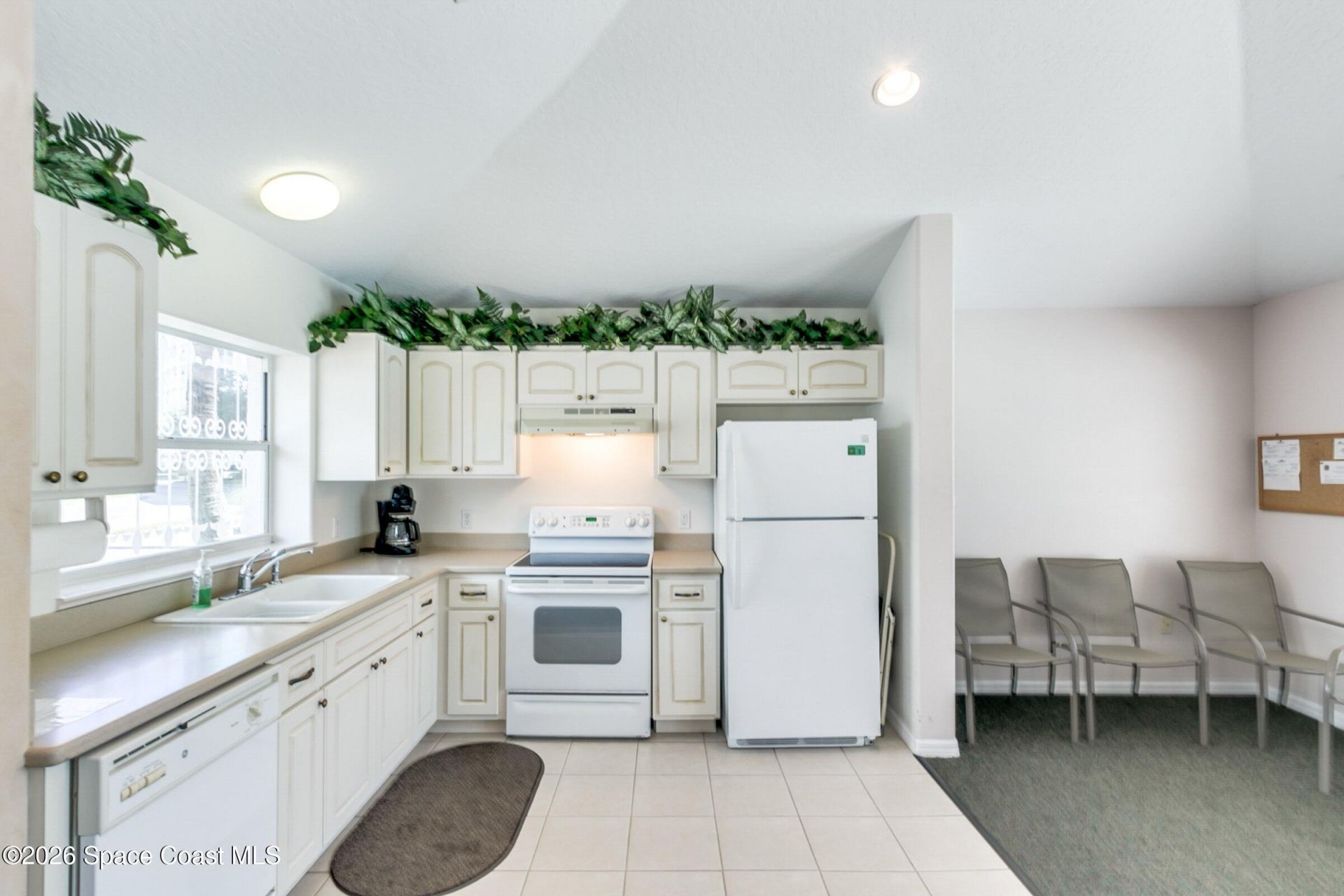 800 Del Rio Way , Unit 402, Merritt Island, FL 32953 Photo