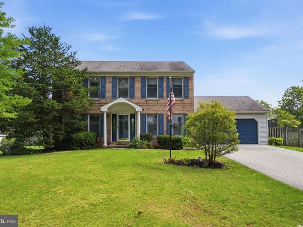 303 FOX TRAIL, ROYERSFORD, PA 19468
