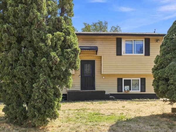 10521 S Spokane St, Cheney, WA 99004