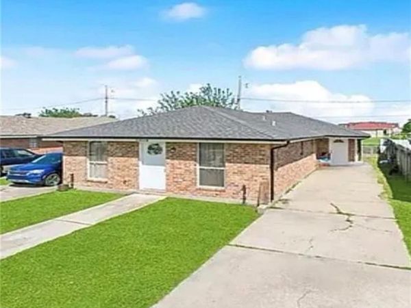4019 JUPITER Drive , Chalmette, LA 70043