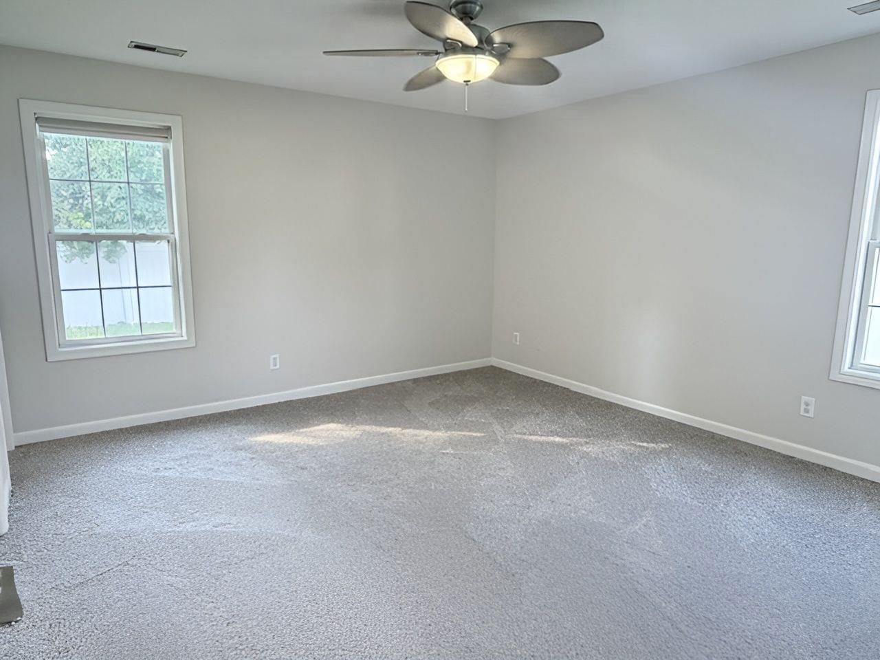 323 Kildare Ct. Photo 13