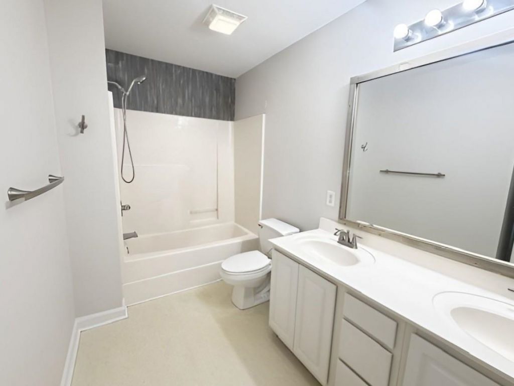 323 Kildare Ct. Photo 15