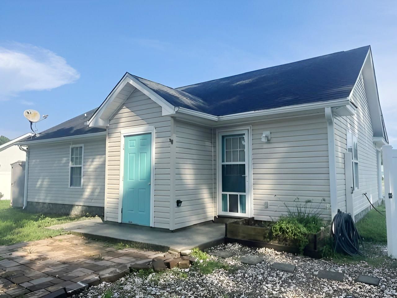 323 Kildare Ct. Photo 17