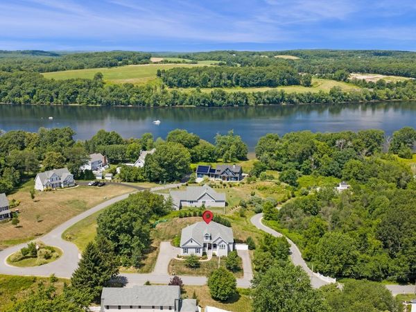 7 Sullivan's Court, West Newbury, MA 01985