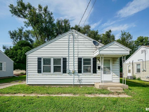 3021 W PROCTOR Street, Peoria, IL 61605