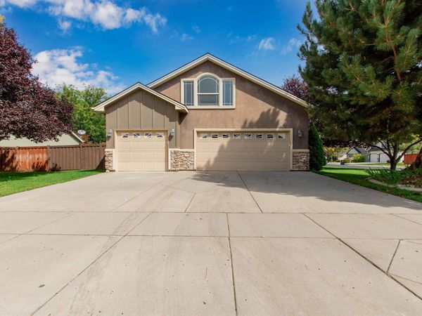 5949 N Moose Creek Way, Meridian, ID 83642
