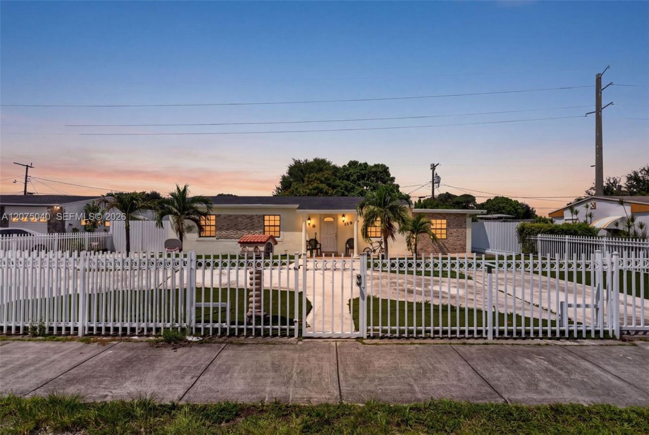 15850 NW 18th Pl, Miami Gardens, FL 33054 Photo