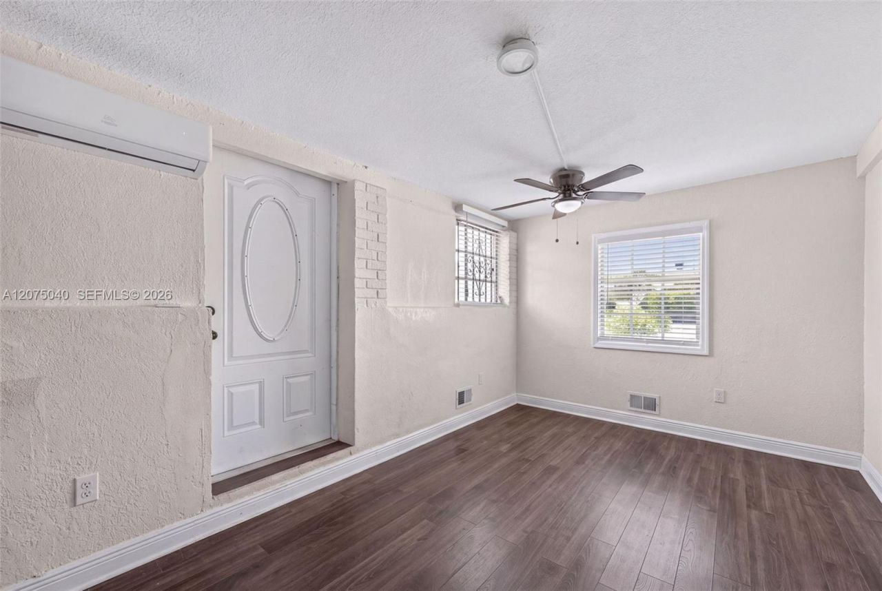 15850 NW 18th Pl, Miami Gardens, FL 33054 Photo