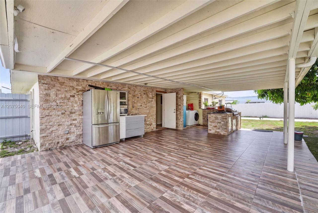 15850 NW 18th Pl, Miami Gardens, FL 33054 Photo