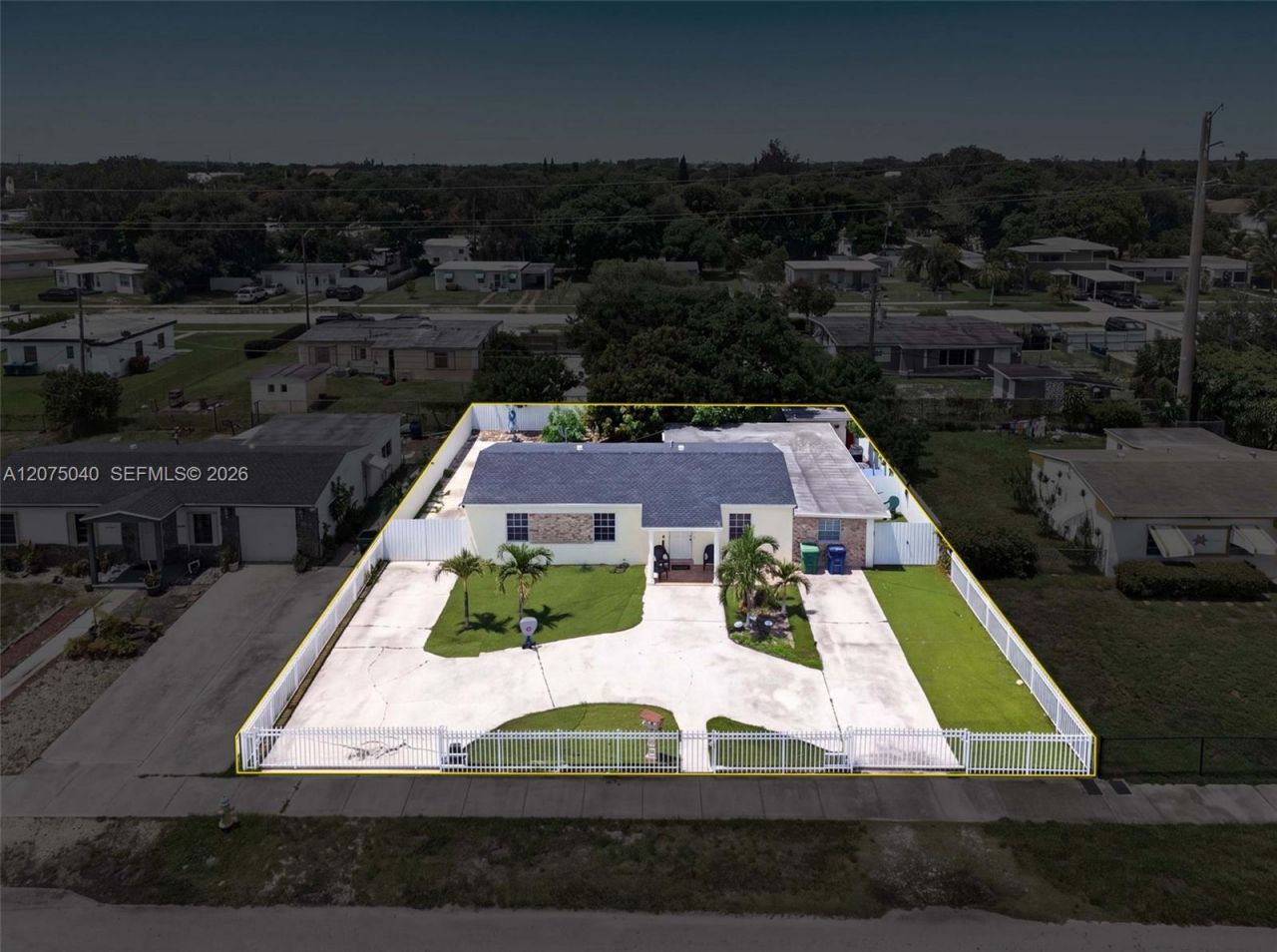 15850 NW 18th Pl, Miami Gardens, FL 33054 Photo