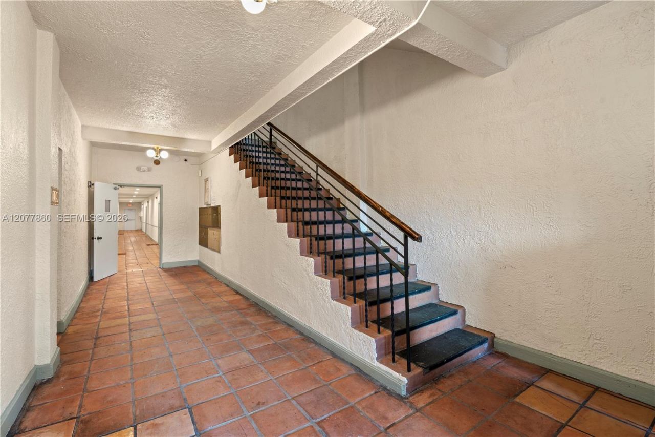 934 Michigan Ave, Unit 108, Miami Beach, FL 33139 Photo