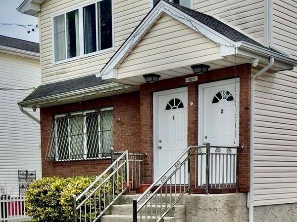 6211 Burchell Road , Unit 2, Arverne, NY 11692