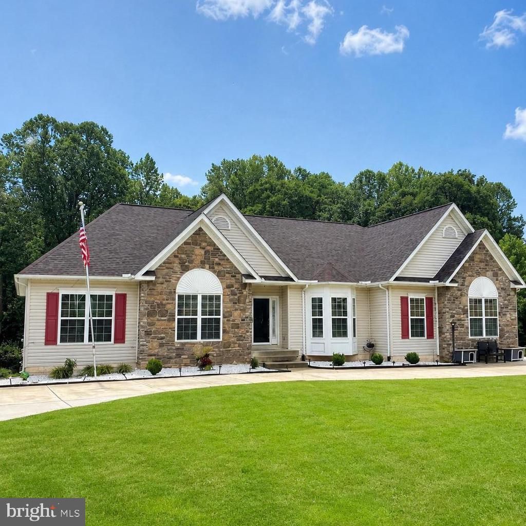 6813 N Stuart Road, King George, VA 22485 Main Photo