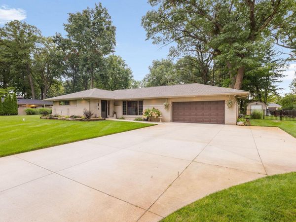 55844 Oak Lane, Elkhart, IN 46514