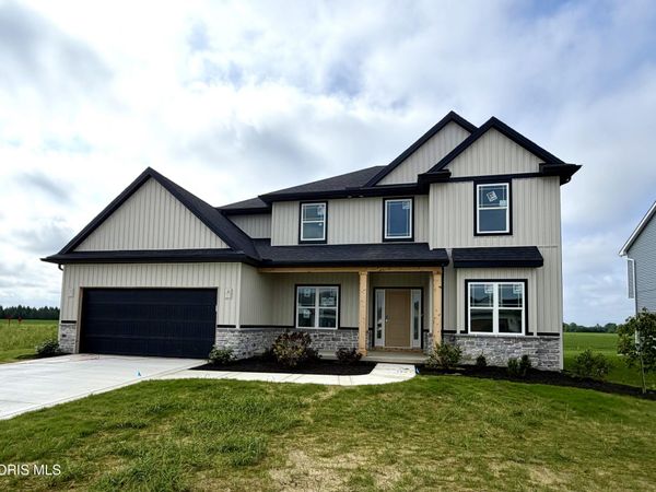 9841 Featherwood Lane , Sylvania, OH 43560