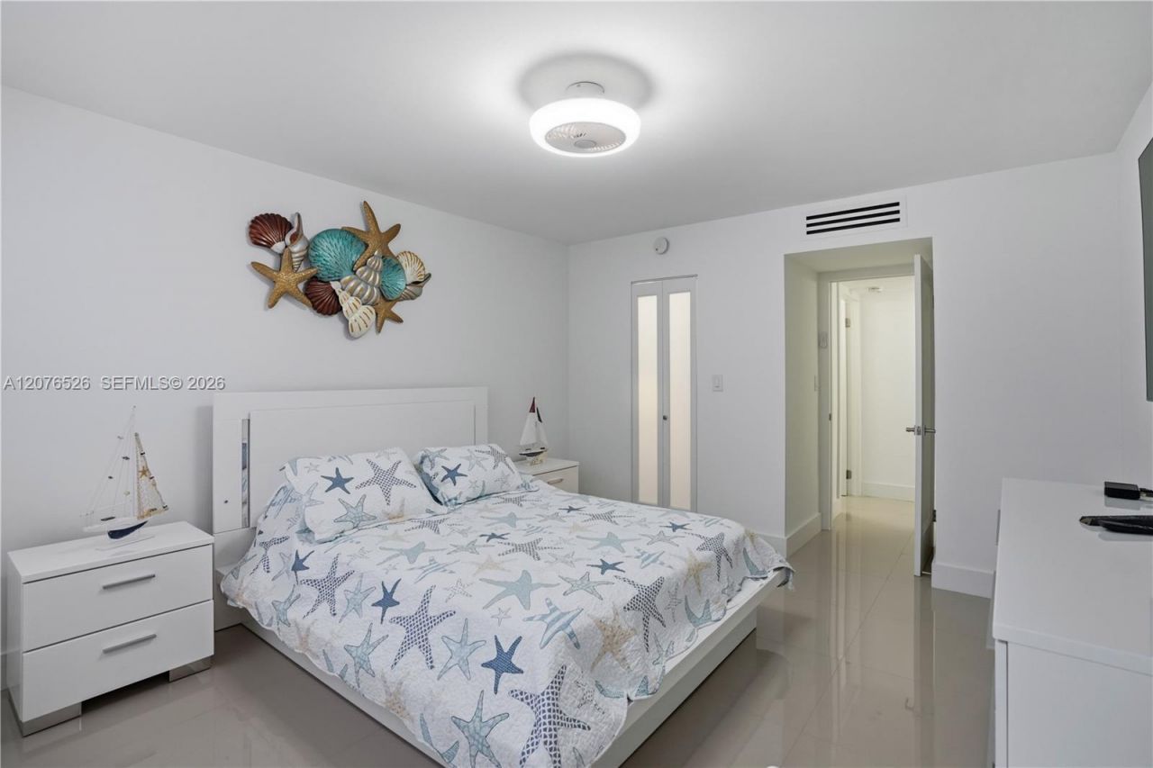 2751 S Ocean Dr, Unit 301S, Hollywood, FL 33019 Photo