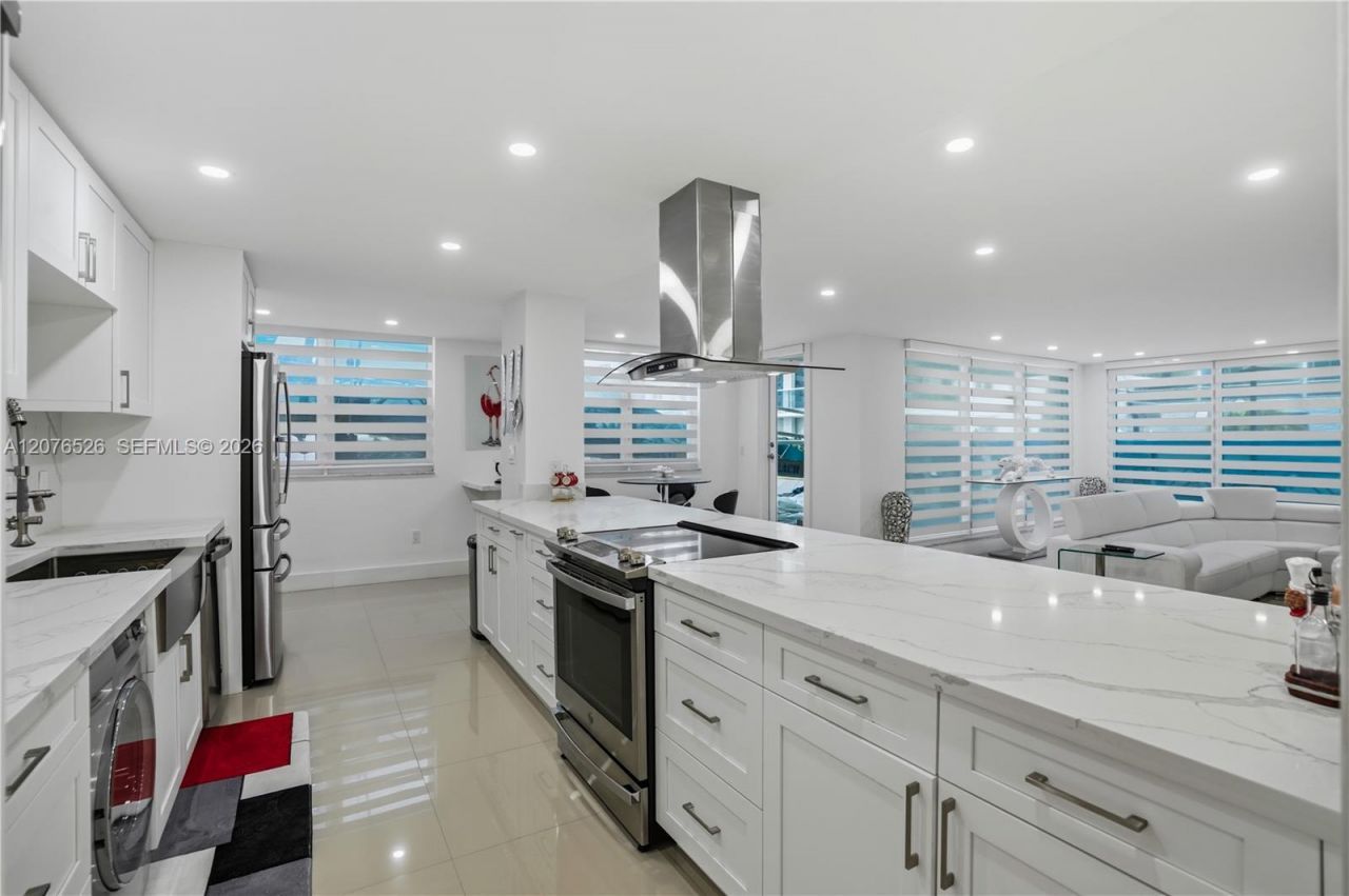 2751 S Ocean Dr, Unit 301S, Hollywood, FL 33019 Photo