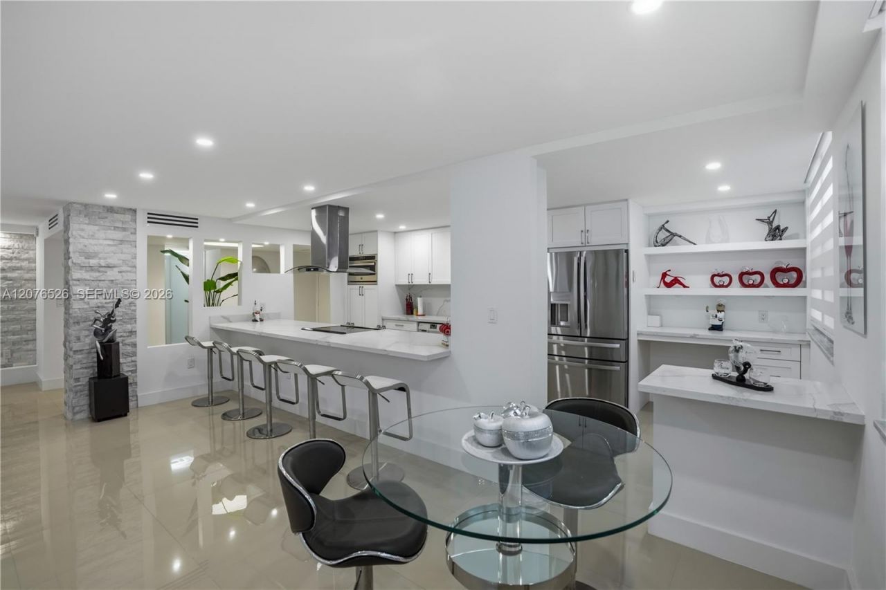 2751 S Ocean Dr, Unit 301S, Hollywood, FL 33019 Photo