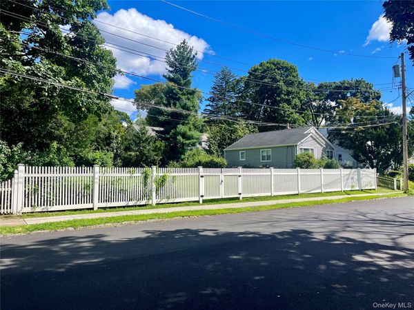 70-74 Bretton , Yonkers, NY 10710