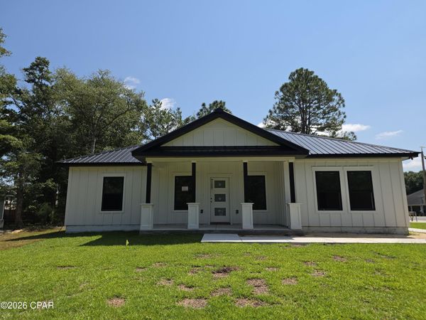 749 Magnolia Lake Drive , Defuniak Springs, FL 32433