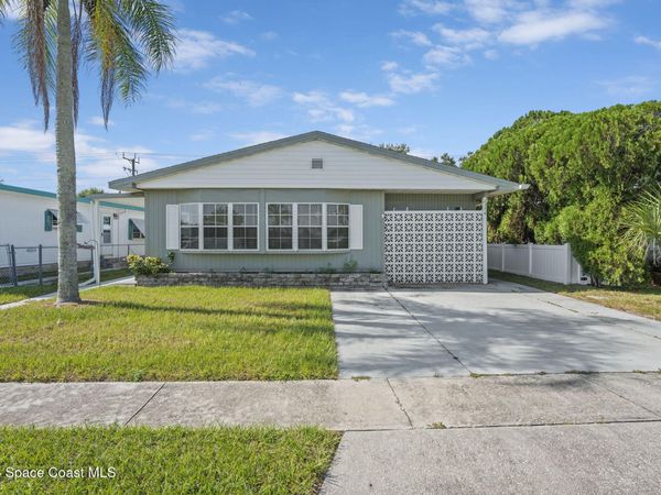2374 Royal Palm Drive NE , Palm Bay, FL 32905