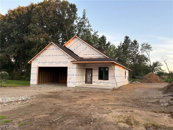 1108 Jennifer Drive , Dover, OH 44622