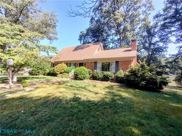 71 Queens Cove Lane, Cobbs Creek, VA 23035
