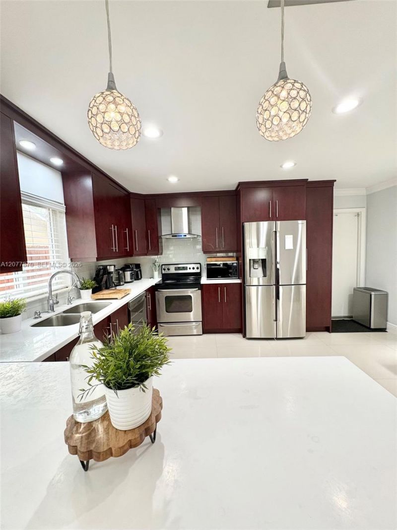 8541 NW 54th St, Fort Lauderdale, FL 33351 Photo