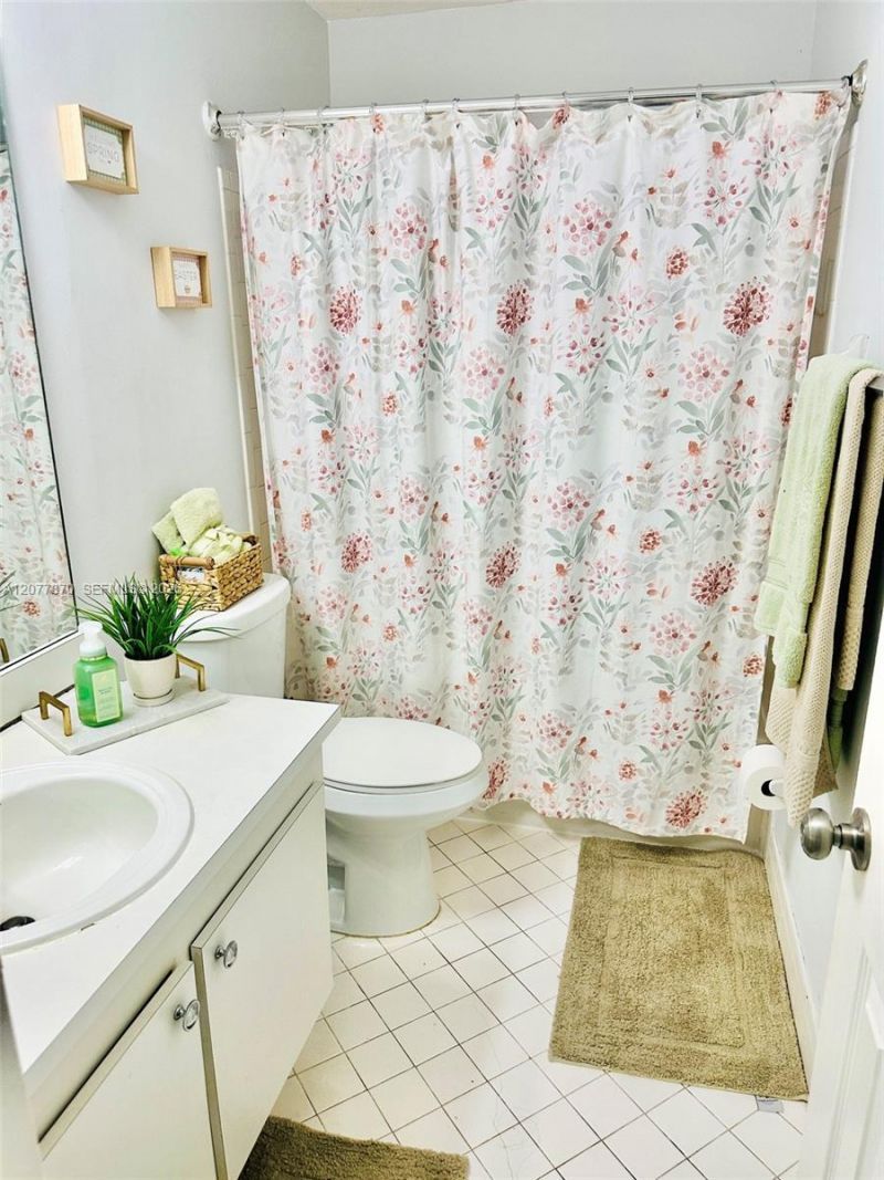 8541 NW 54th St, Fort Lauderdale, FL 33351 Photo