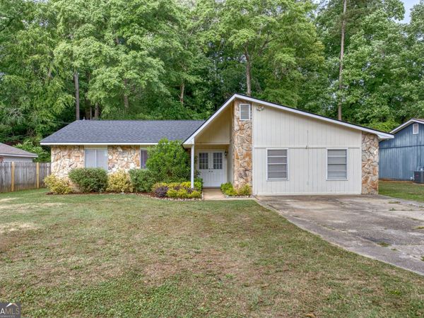 6517 Charter Oaks Circle, Columbus, GA 31909