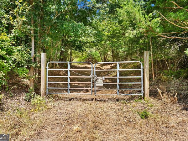 3272 Dixon McCall Road, Elberton, GA 30635