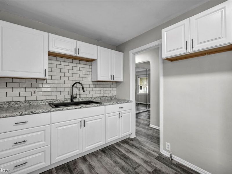 17419 Lotus Drive, Cleveland, OH 44128 Photo 12