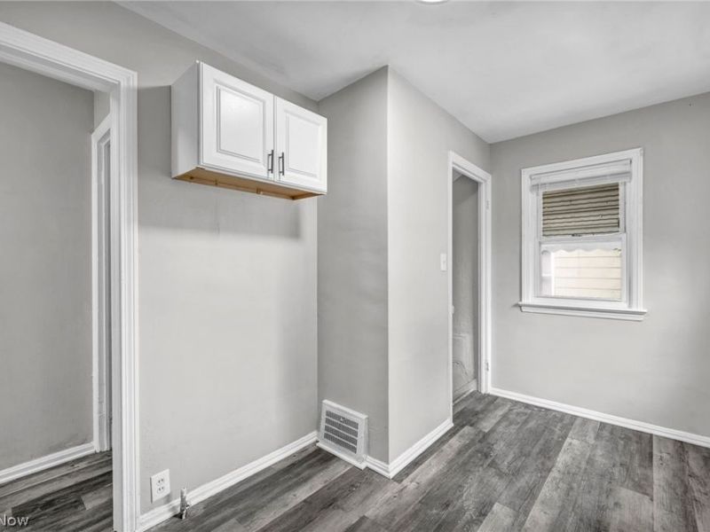 17419 Lotus Drive, Cleveland, OH 44128 Photo 13