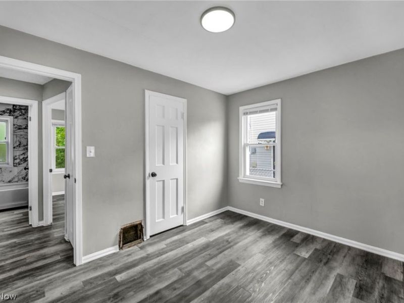 17419 Lotus Drive, Cleveland, OH 44128 Photo 15